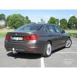 BMW 320d Sedan Luxury Line (Aut+Helläder+184h -13